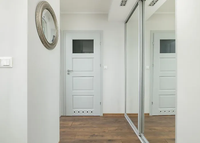 Appartement Przytulny I Nowoczesny Z Miejscem Parkingowym W Katowicach By Renters Katowice