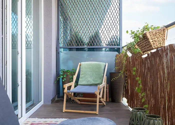 Przytulny I Nowoczesny Z Miejscem Parkingowym W Katowicach By Renters Appartement *